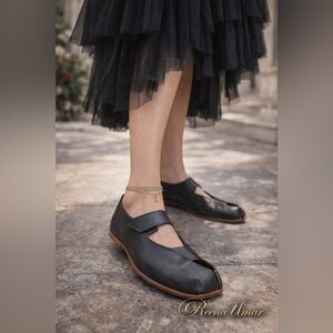 Cydwoq Black Leather Flat Shoes – EU 36 (Fits US 6.5)